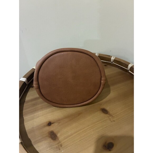 Lauren Conrad SADDLETAN & Gold Mini Bucket Purse With NWT - Picture 3 of 5